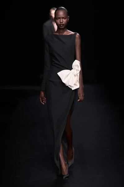 Look 77